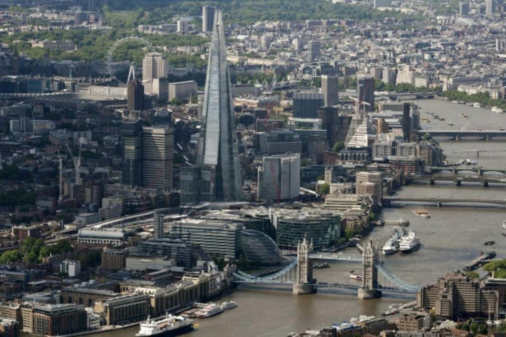 Bright, Nice Interior, Close To The City, 2 Bedroom Apartment Londres Extérieur photo