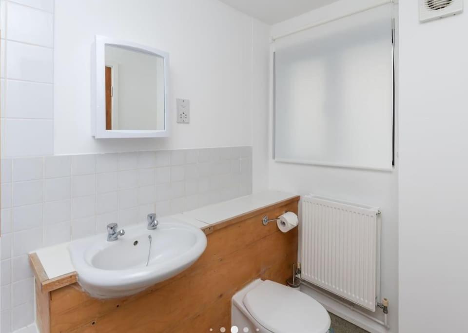Bright, Nice Interior, Close To The City, 2 Bedroom Apartment Londres Extérieur photo