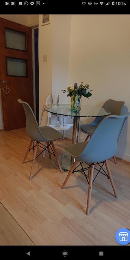Bright, Nice Interior, Close To The City, 2 Bedroom Apartment Londres Extérieur photo